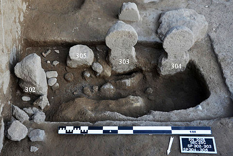 Enclos funéraire en cours de fouille (© Mission archéologique de Porta Nocera)